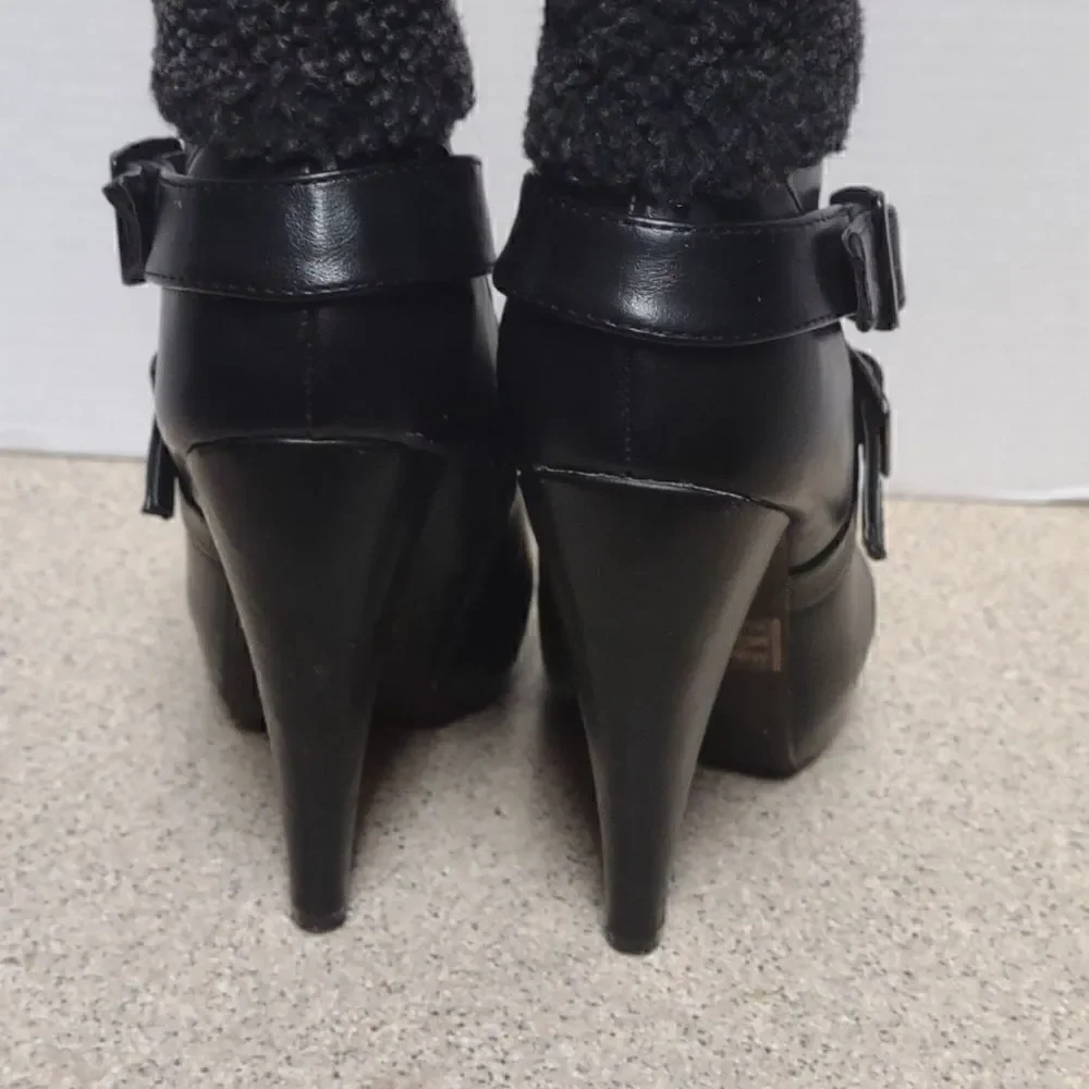 Deb tall booties